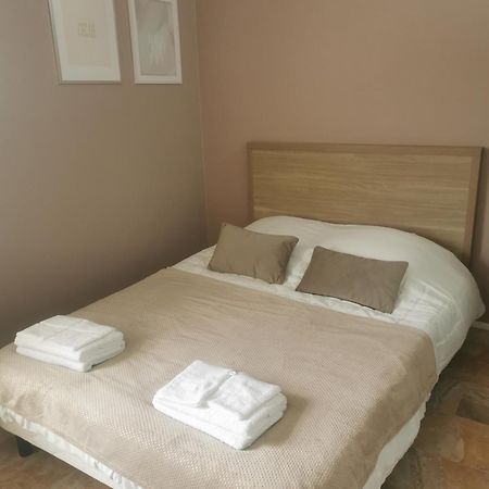 Appartement 3 , Disneyland - Parking Gratuit - Maison Des Platanes Meaux Exterior photo